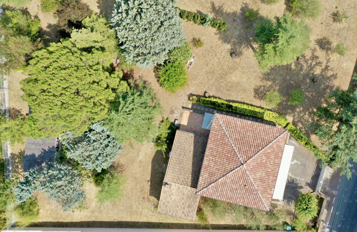 Saint-Hilaire-de-Brethmas : Maison individuelle sur terrain attenant de 1085m2 — photo 2