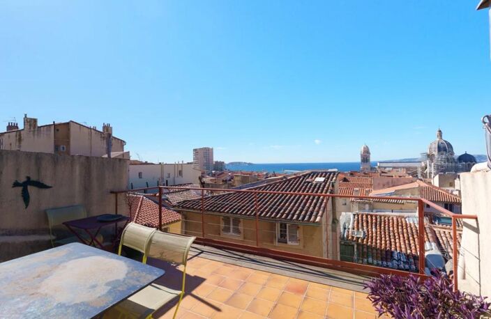 Référence : 7393-RVF - Immeuble Vue Mer - Coeur Panier — photo 2