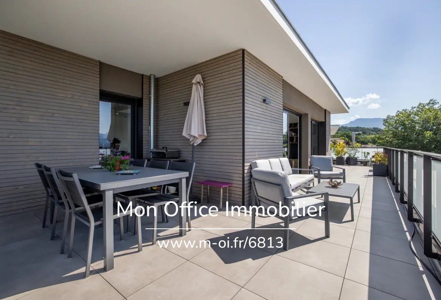 Référence : 6813-ANB - Appartement T4 en attique avec terrasse de 90m2, garage, cave et 2 places de parking — photo 1