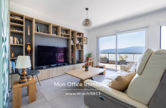 Référence : 6813-ANB - Appartement T4 en attique avec terrasse de 90m2, garage, cave et 2 places de parking — photo 2