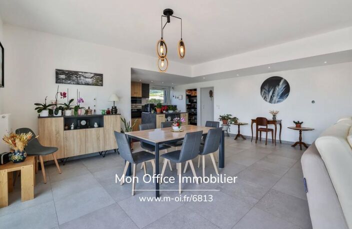 Référence : 6813-ANB - Appartement T4 en attique avec terrasse de 90m2, garage, cave et 2 places de parking — photo 3