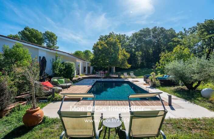 Référence : 7319-NGU. - Maison 10 pièces - 5 chambres - deux studios - piscine - 380m2 habitables et 223m2 de sous-sol / garages — photo 5