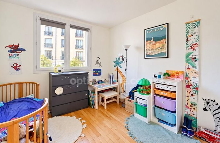 PARIS 15e – CONVENTION – Appartement de 3 pièces dans une résidence soignée avec gardien – 54m² plus une cave — photo 5
