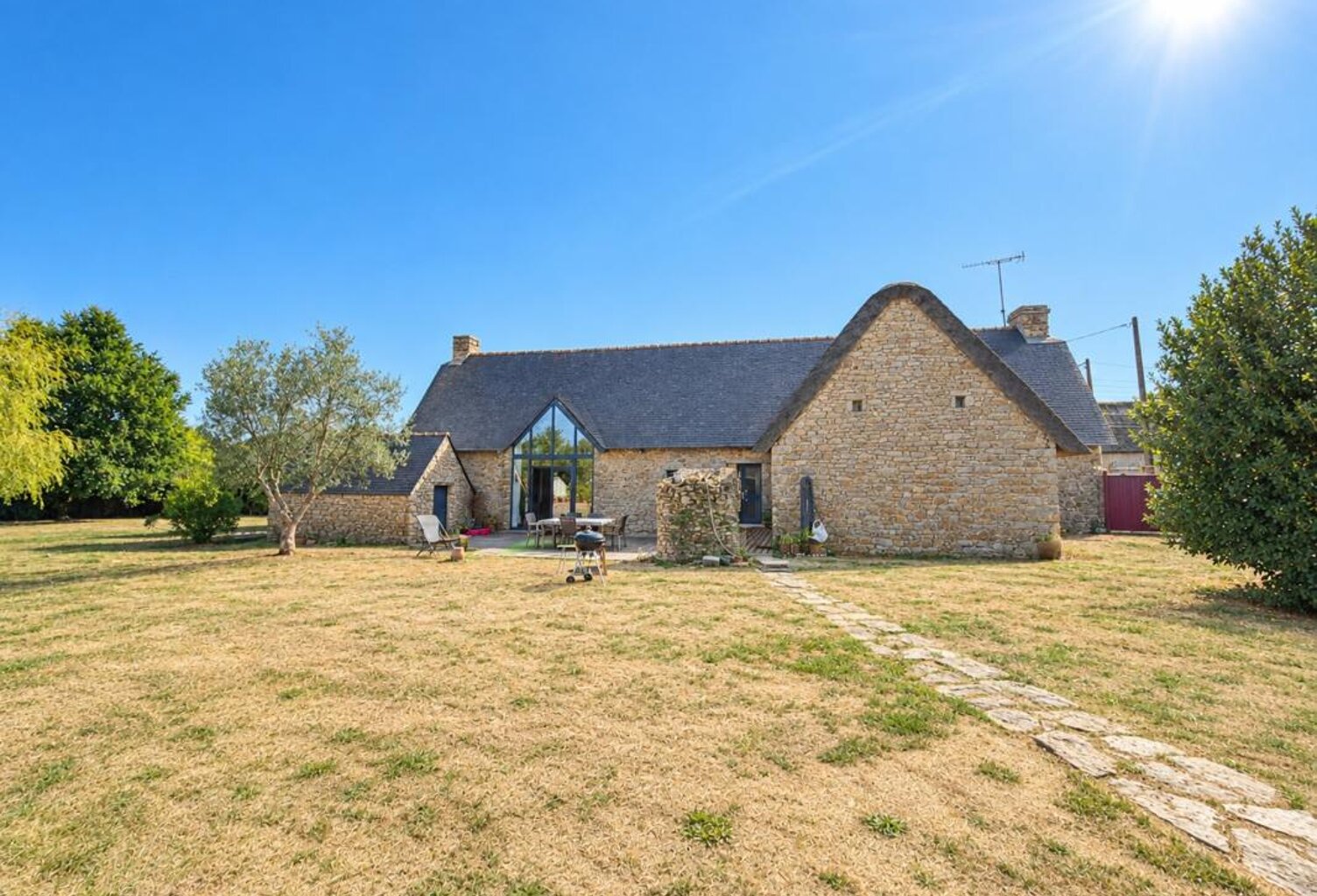 SAINT-LYPHARD. Belle chaumière de caractère de 188m2 sur 2964m2 de terrain — photo 1