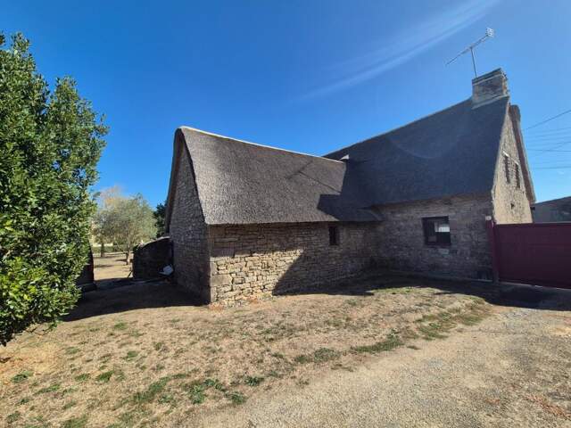 SAINT-LYPHARD. Belle chaumière de caractère de 188m2 sur 2964m2 de terrain — photo du bien