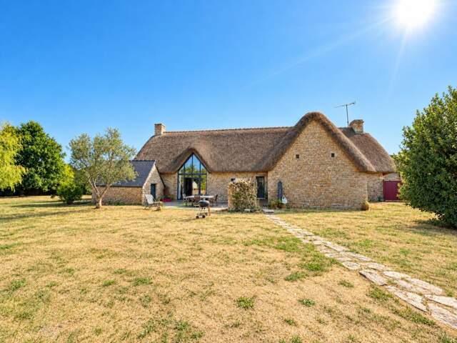 SAINT-LYPHARD. Belle chaumière de caractère de 188m2 sur 2964m2 de terrain — photo du bien