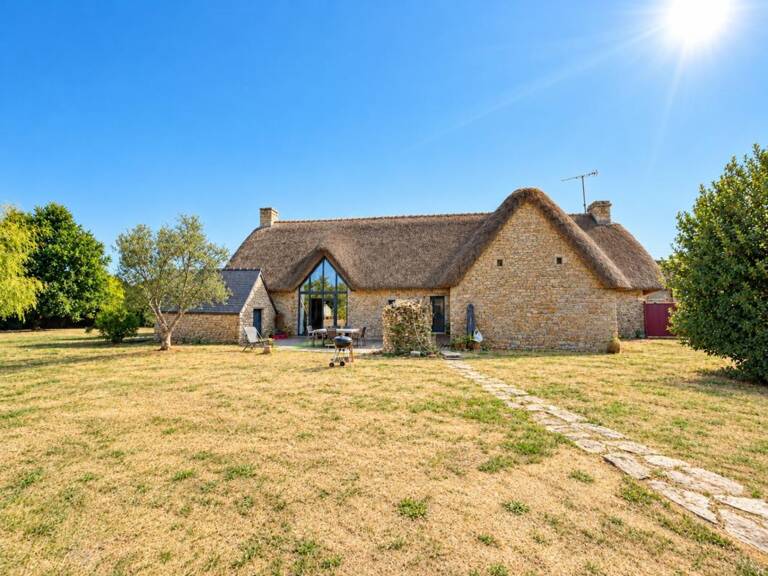 SAINT-LYPHARD. Belle chaumière de caractère de 188m2 sur 2964m2 de terrain — photo 1