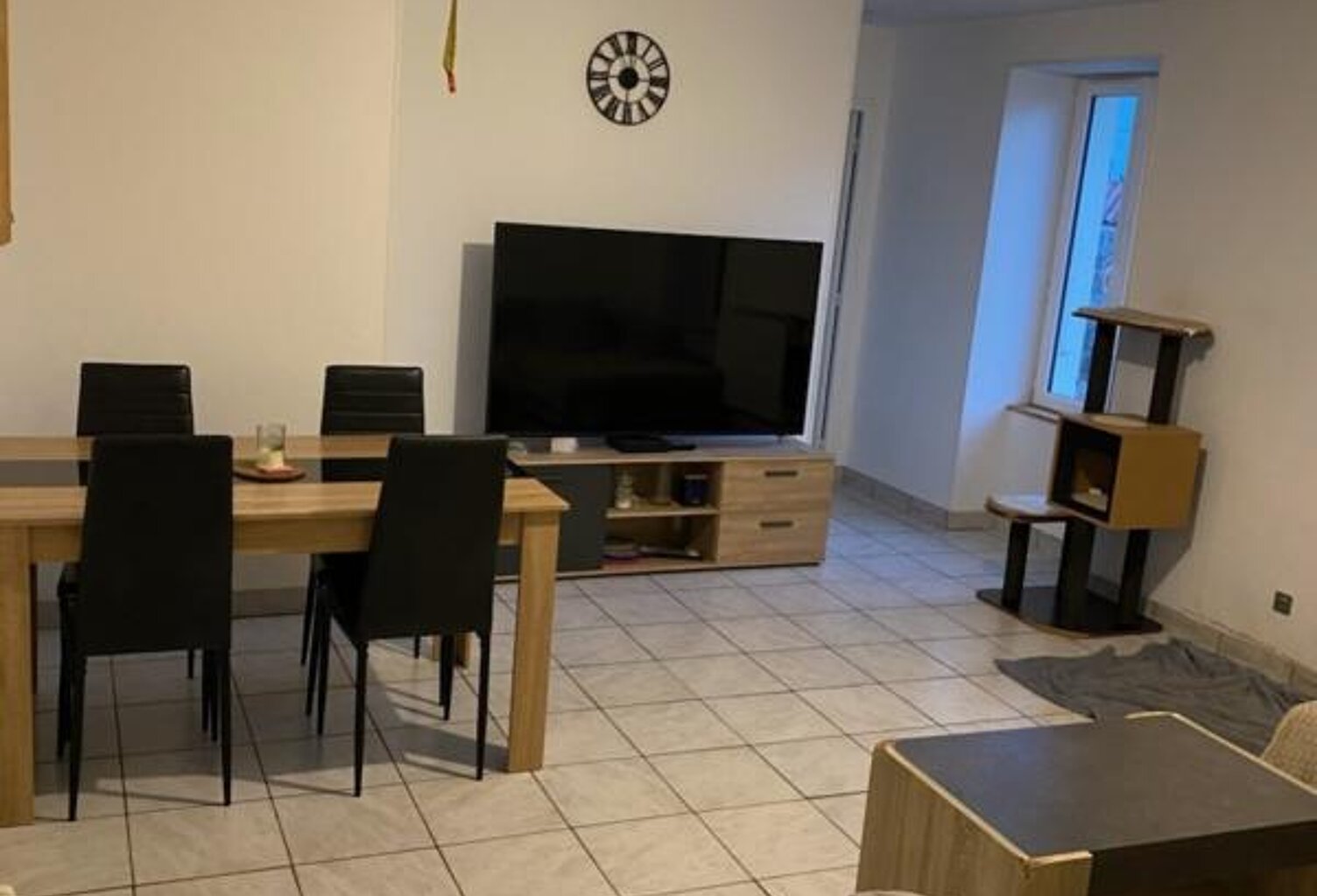 LUCON QUARTIER HYPER U ADORABLE MAISON DE PLAIN PIED 80M² RENOVEE AVEC 2 CHAMBRES ET JARDIN CLOS — photo 1