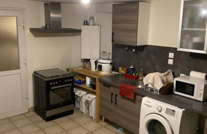 LUCON QUARTIER HYPER U ADORABLE MAISON DE PLAIN PIED 80M² RENOVEE AVEC 2 CHAMBRES ET JARDIN CLOS — photo 3