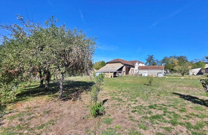 Maison de village en Pierre 5p + Grange + Garage + Jardin - Proche Saint-Junien — photo 5