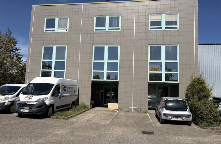 Immeuble de bureau 734m2 Bron ZAC du Parc du chêne - 17 Plac — photo 3