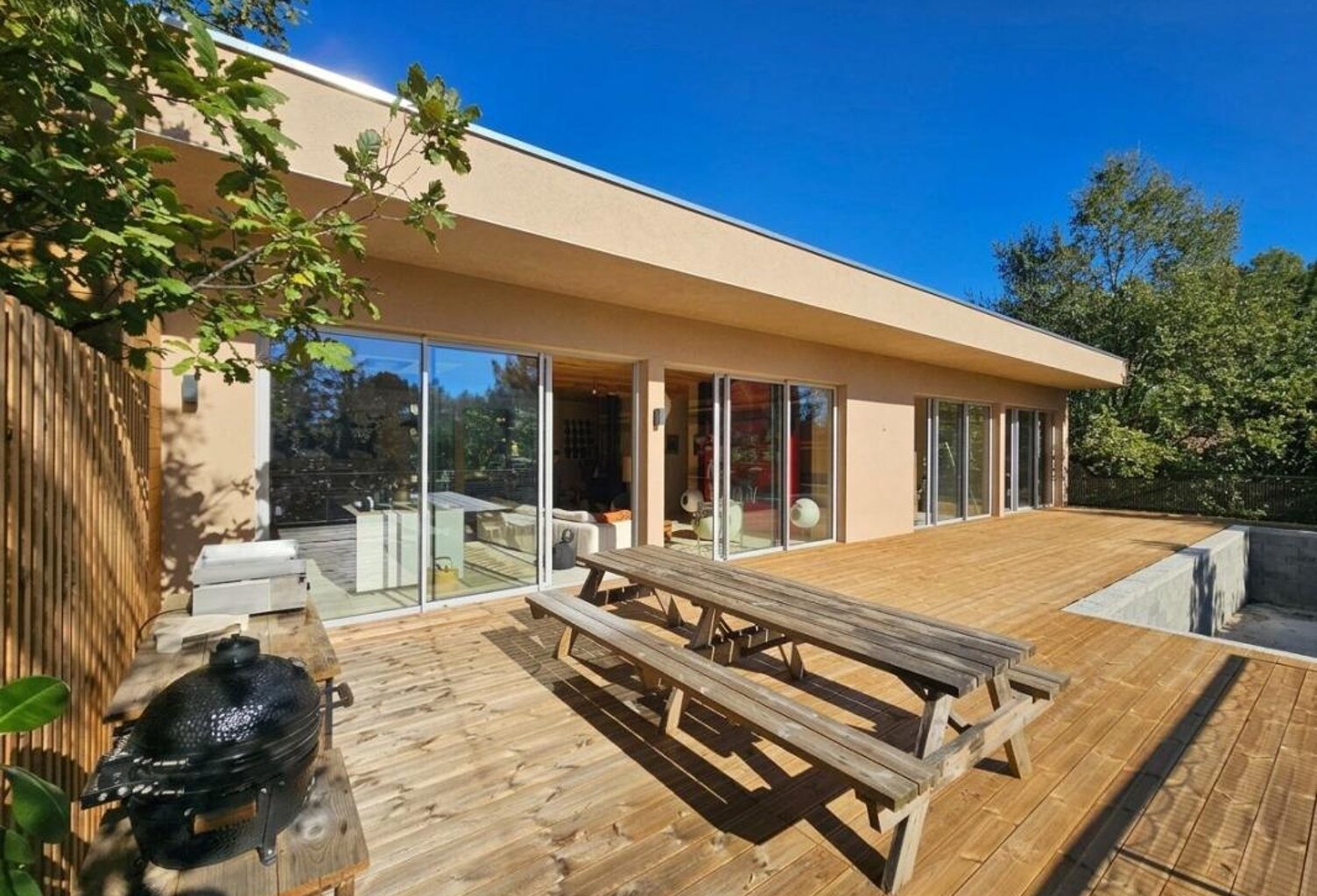 VILLA BIOCLIMATIQUE D’EXCEPTION (DPE A) – 160 m² DE PLAIN-PIED – ARCHITECTURE NATURELLE — photo 1