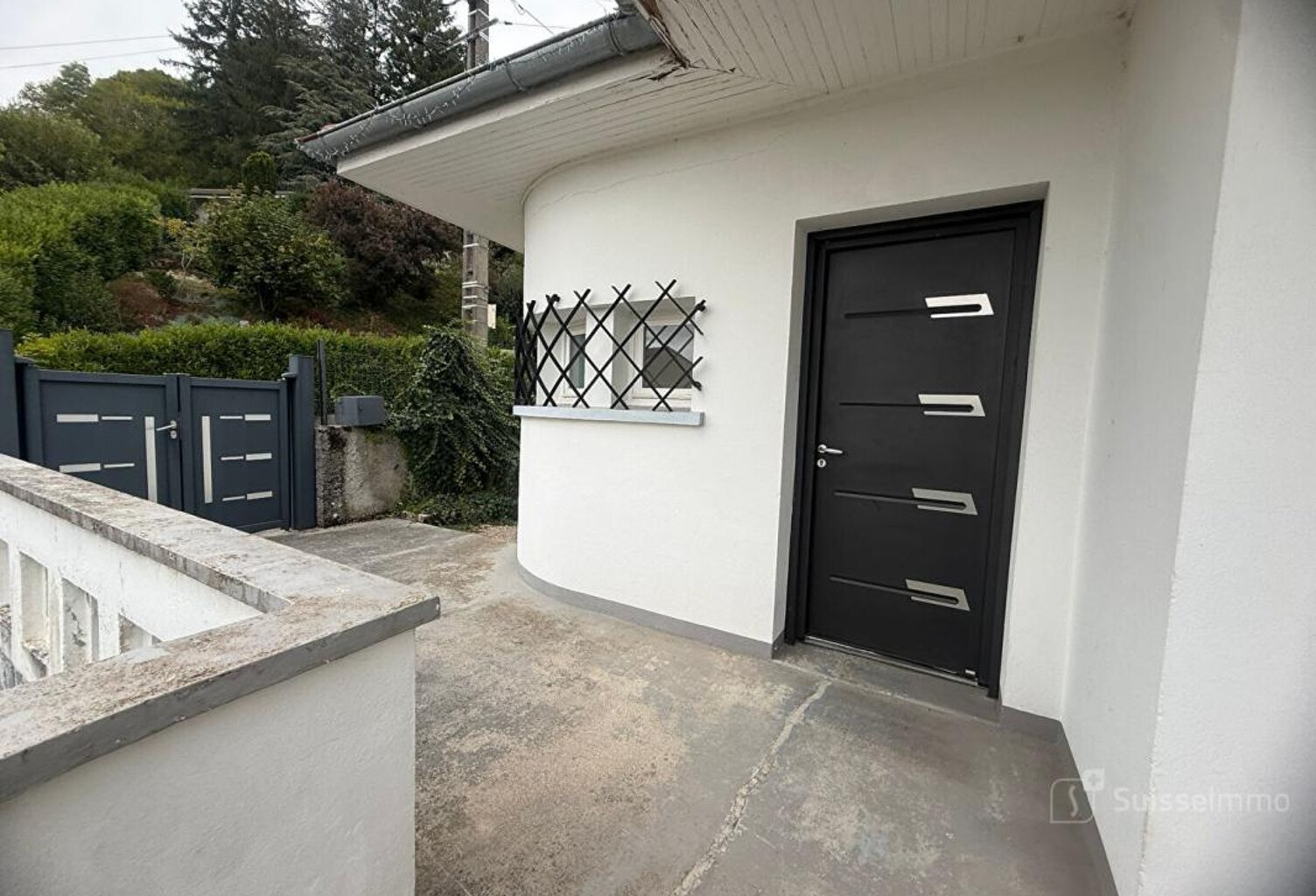 Maison Oyonnax 6 pièce(s) 158 m2 — photo 1