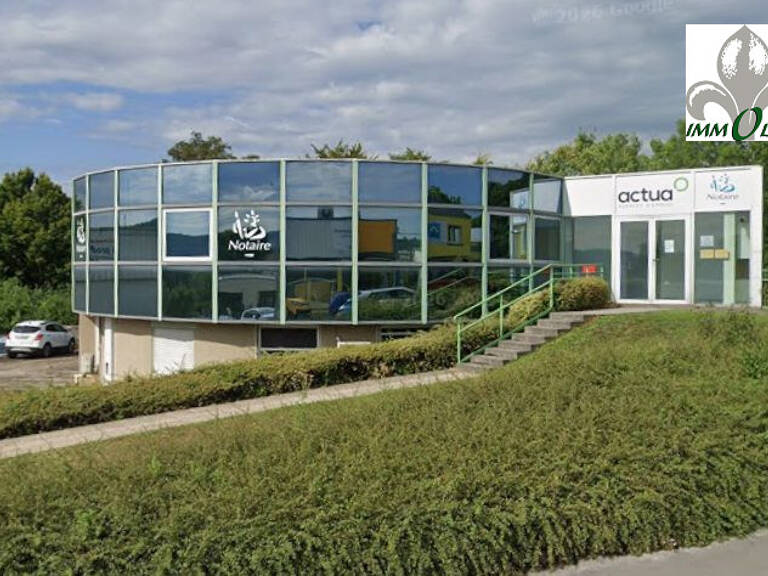LOCAL COMMERCIAL DE 76,60 m² AVEC 3 PLACES DE PARKING — photo 1