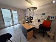 LOCAL COMMERCIAL DE 76,60 m² AVEC 3 PLACES DE PARKING — photo 2
