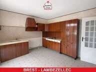 FINISTERE - Brest (29200) - A VENDRE - MAISON DE 129 M² - T6 - 4 CHAMBRES - DPE E - BEAU POTENTIEL - GARAGE - IDEALEMENT SITUEE — photo 4