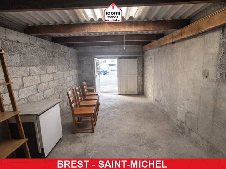 FINISTERE - Brest (29200) - A VENDRE - GARAGE - 7 RUE JULES GUESDE - IDEALEMENT SITUEE - SYNDIC BENEVOL - RARE SUR LE MARCHE — photo 1