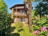 A vendre, Trie-sur-Baïse (Hautes-Pyrénées): Maison rénovée de 1776 avec balcon, terrasse d'été, garage et jardin de 1.834m². Petite distance à pied de la ville et des commerces — photo 2