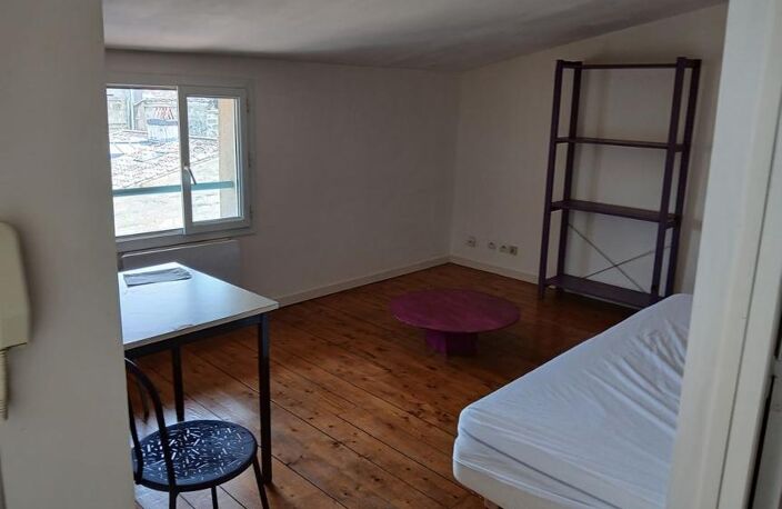 T2 — photo 2