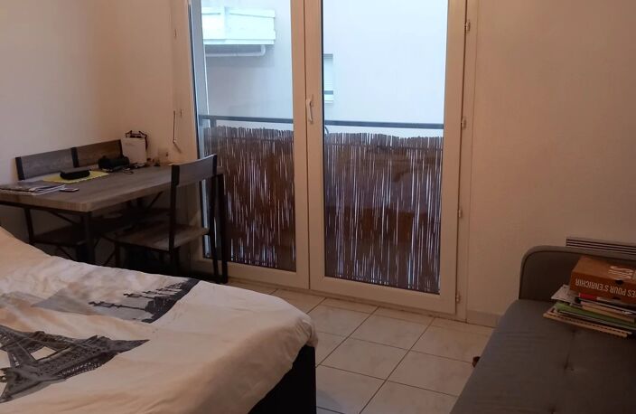 VENELLES STUDIO VIDE — photo 2
