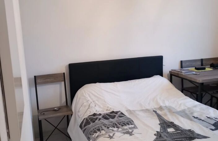VENELLES STUDIO VIDE — photo 3