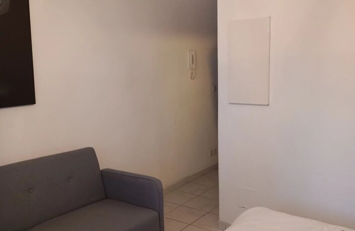 VENELLES STUDIO VIDE — photo 4