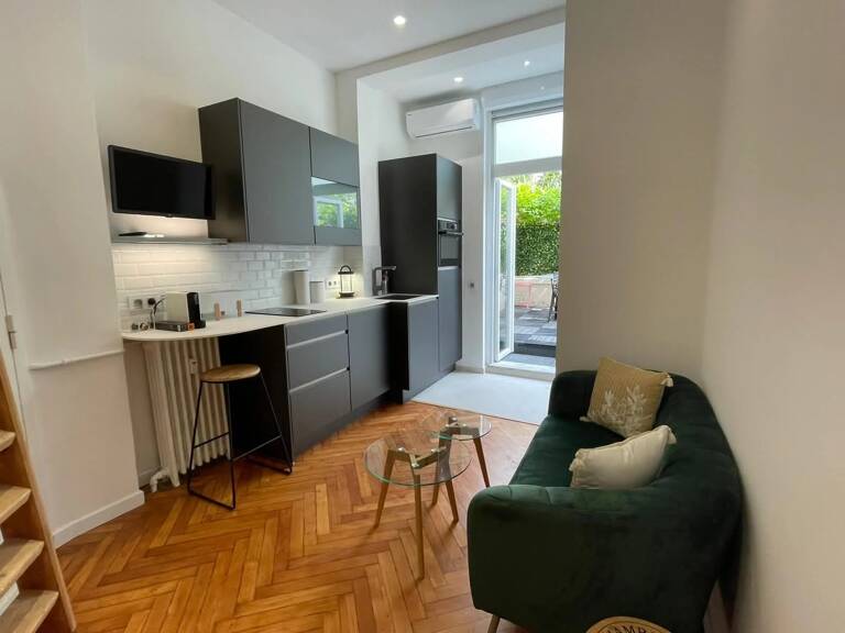 NICE-MUSICIENS, Studio meuble avec jardin/terrasse — photo 1