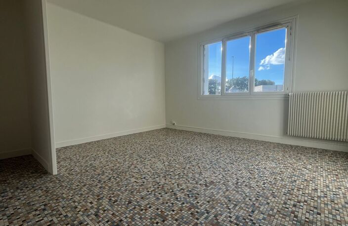 Château Renault - Appartement T4 — photo 2
