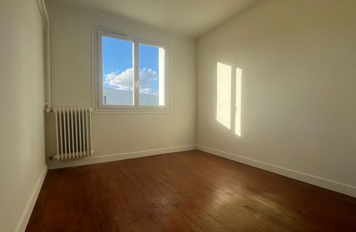 Château Renault - Appartement T4 — photo 3
