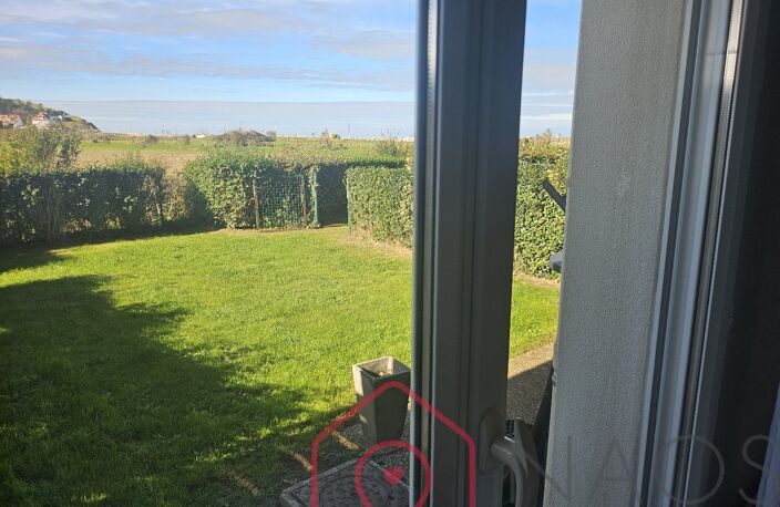 APPARTEMENT T2/T3 EN REZ-DE-JARDIN À MOINS DE 50 METRES DE LA PLAGE — photo 2
