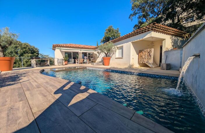 Villa contemporaine avec vue — photo 2
