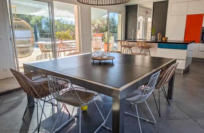 Villa contemporaine avec vue — photo 5