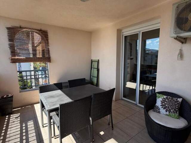 Appartement À Vendre — photo du bien