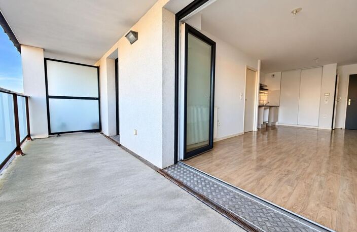 LA ROCHELLE – Appartement T2 avec grand balcon, parking sécurisé et cellier — photo 5