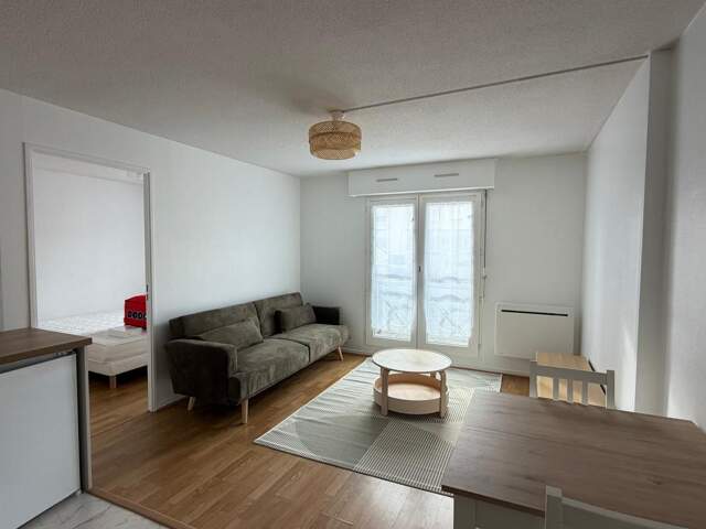 Appartement À Louer — photo du bien