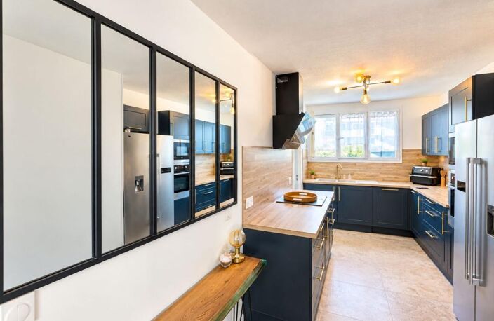 Appartement À Vendre - Superbe T5 avec balcon - Parfait état — photo 2