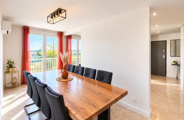 Appartement À Vendre - Superbe T5 avec balcon - Parfait état — photo 5