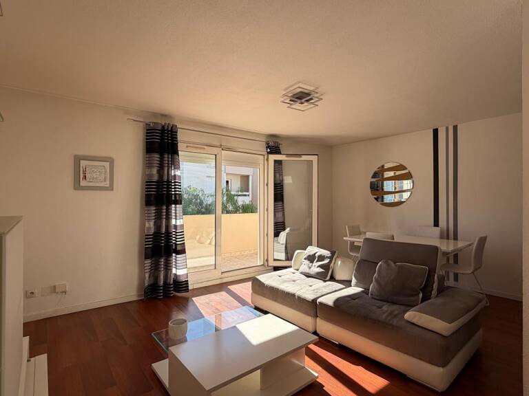 Appartement À Louer — photo 1
