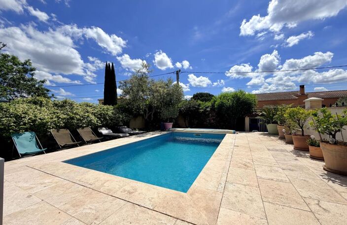 Maison familiale avec piscine et garage — photo 3