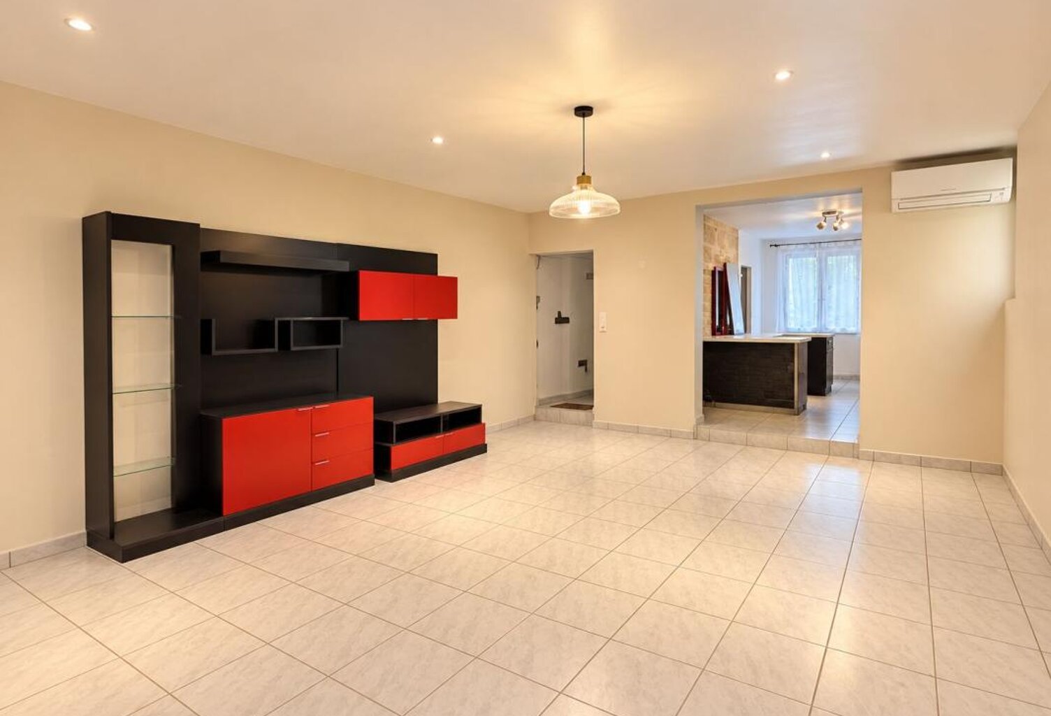 Appartement À Vendre — photo 1