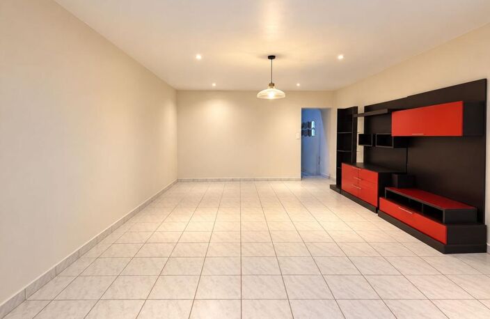 Appartement À Vendre — photo 2