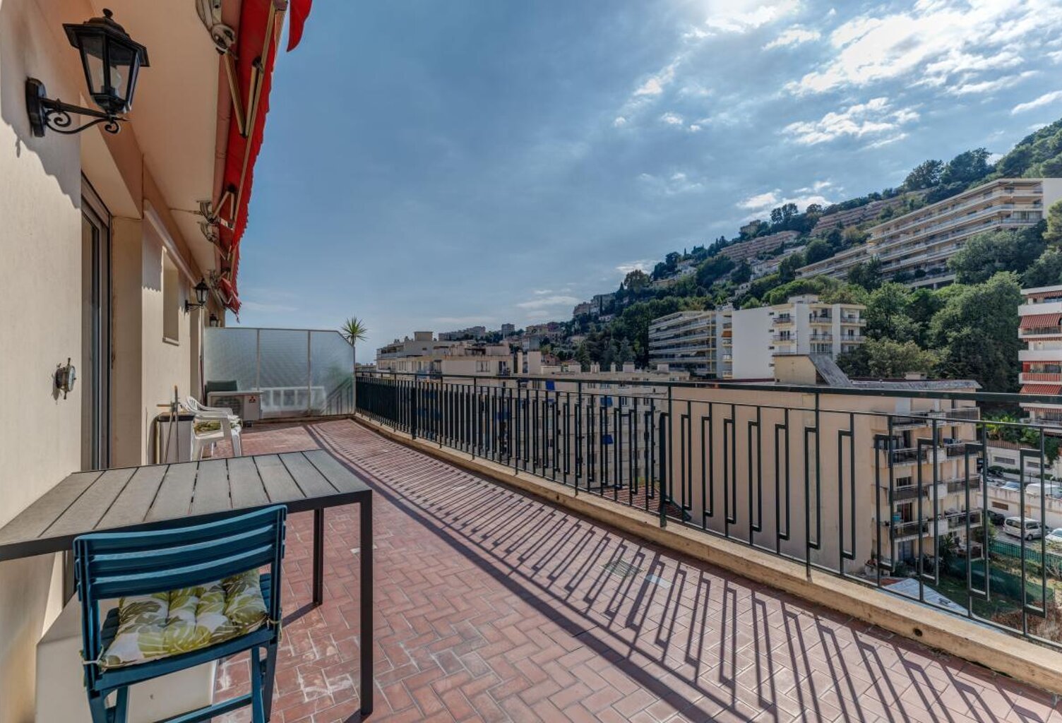 Appartement À Vendre — photo 1