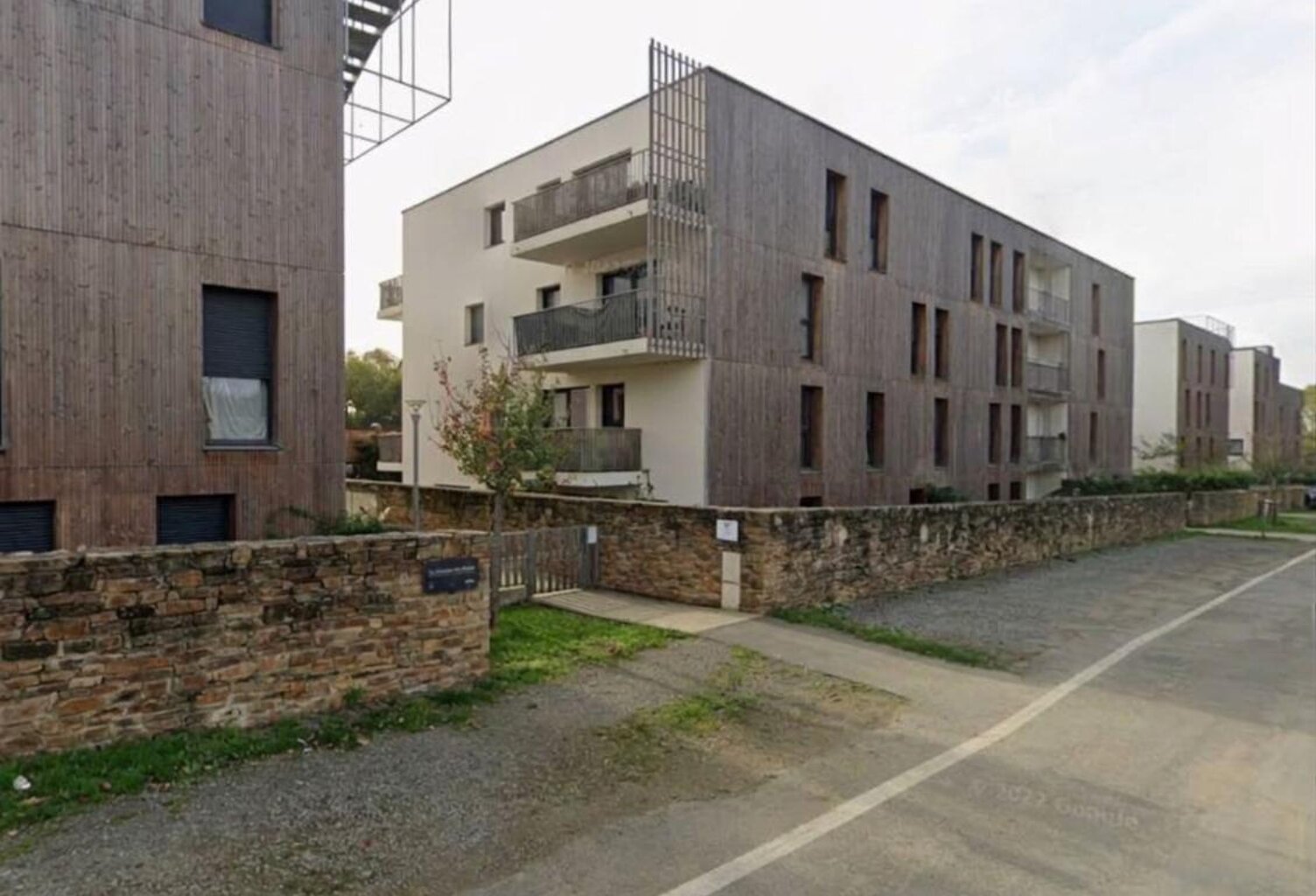 Nantes Saint-Joseph : l’essentiel au pied de l’immeuble, la nature depuis les chambres — photo 1