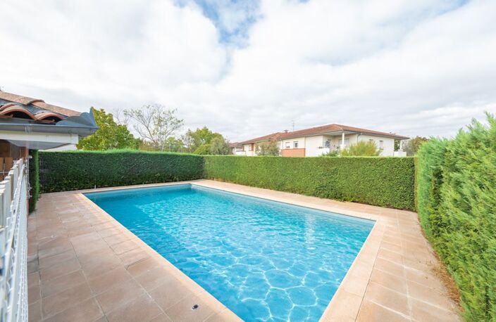 T2 baigné de lumière au calme avec terrasse Sud-Ouest — photo 3
