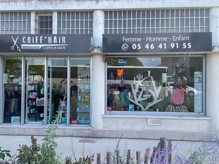 Bien Commercial À Vendre — photo 1