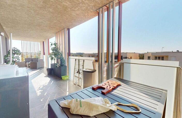 Appartement T4 de 106 m² en dernier étage avec terrasse de 35 m² et box fermé — photo 5