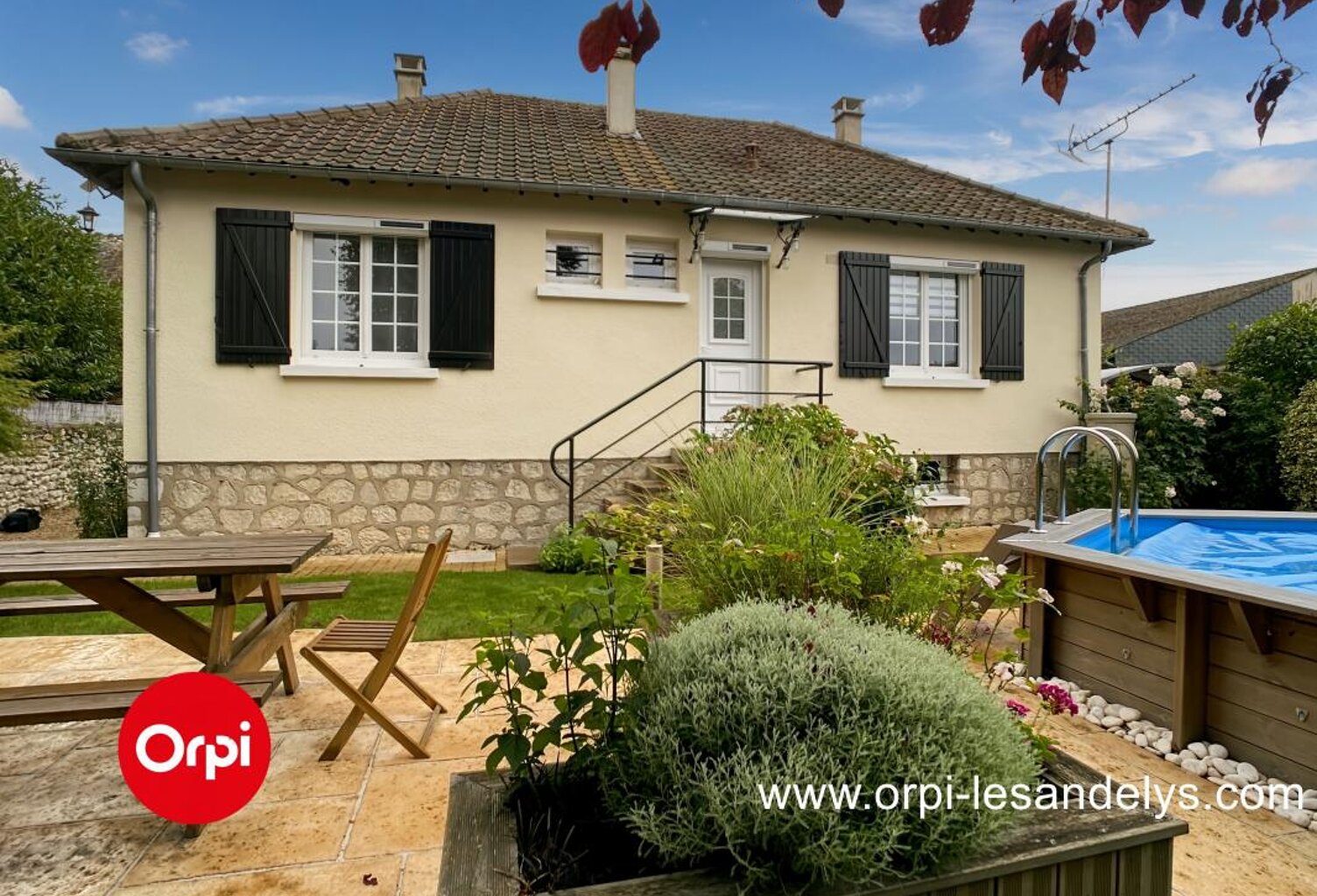 Maison de Plain-Pied en Parfait État avec Sous-Sol Total — photo 1