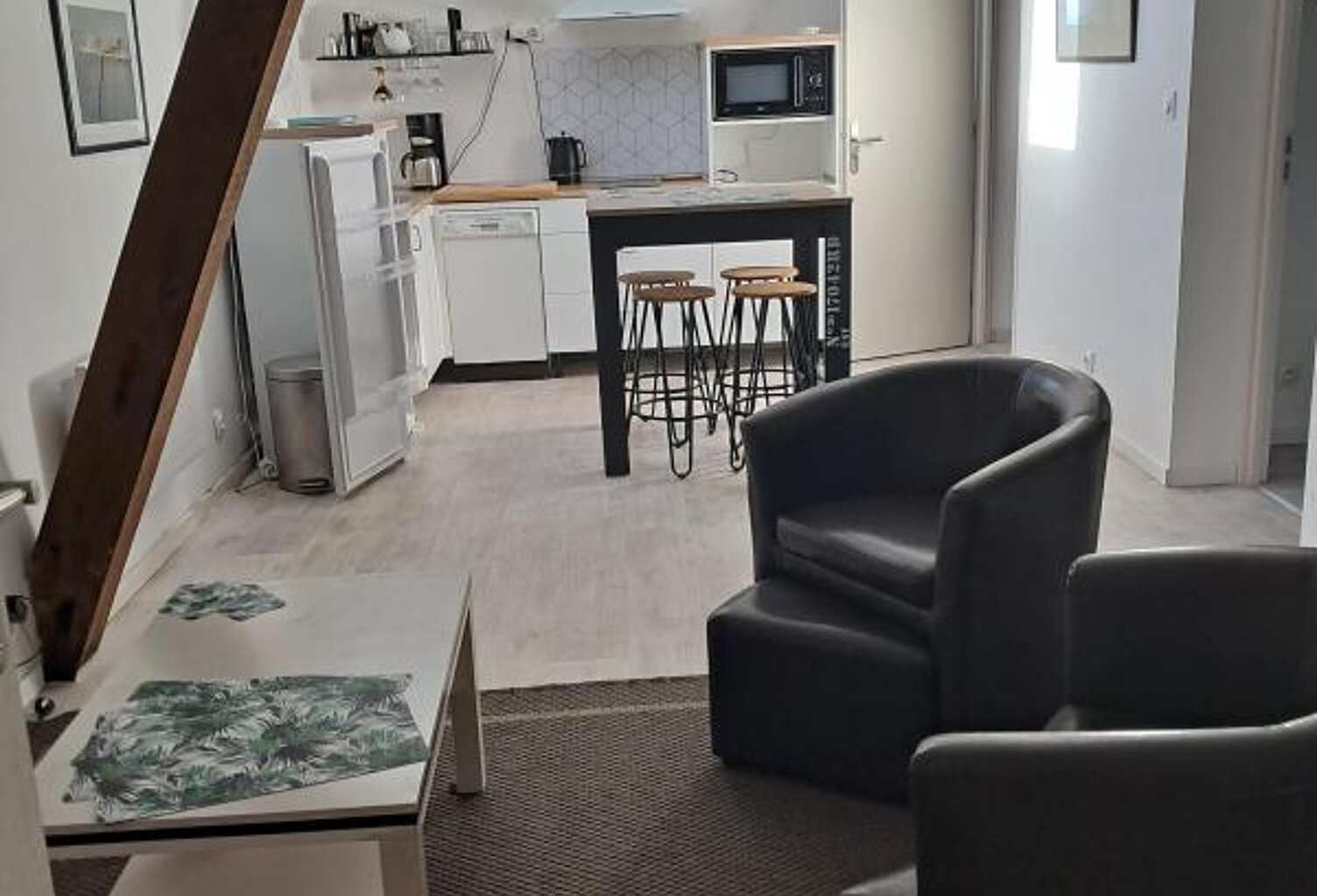 Appartement À Louer MEUBLÉ — photo 1
