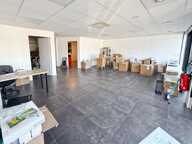🏢 Opportunité commerciale rare : Local de 102 m² à Saint-Jean-de-Braye ! — photo 3