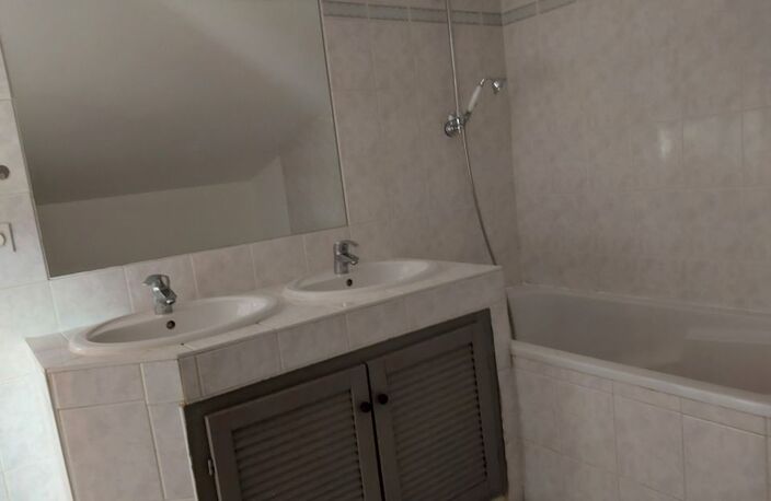 Appartement de 74m2 à louer sur Saint-Péray — photo 3